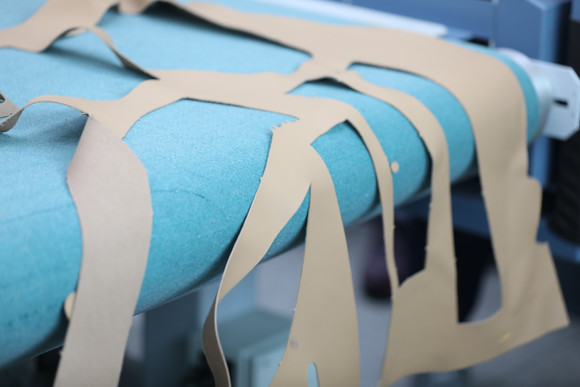 현대트랜시스 동탄시트연구소의 연구개발 과정에서 발생한 시트가죽 자투리. ⓒ 현대자동차