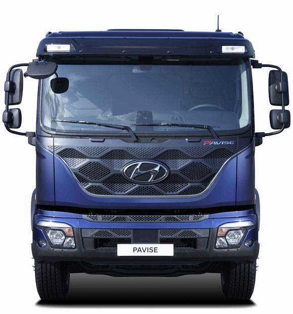 현대차는 파비스가 중형트럭과 대형트럭의 장점만을 모아 탄생한 새로운 차급의 트럭이라고 설명했다. ⓒ 현대자동차