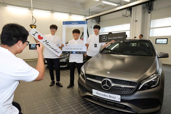 아우스빌둥 3기 출범식의 다양한 프로그램에 참가하는 교육생들. ⓒ 메르세데스-벤츠 코리아