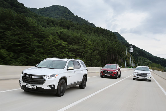 쉐보레의 정통 아메리칸 슈퍼 SUV 트래버스. ⓒ 한국GM