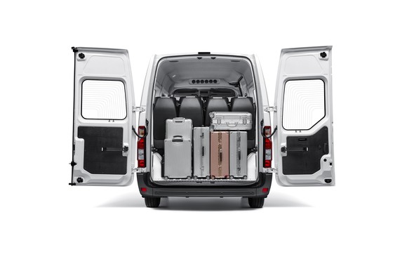 마스터 밴 모델의 적재공간 면적은 마스터 S가 8.0㎥, 마스터 L은 10.8㎥다. ⓒ 르노삼성자동차