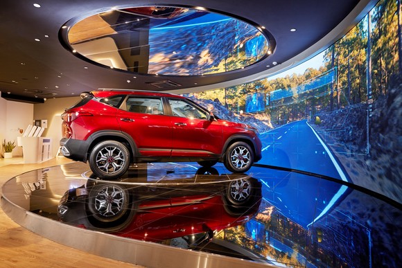 BEAT360 델리의 서라운드 미디어존에 전시된 셀토스. ⓒ 기아자동차