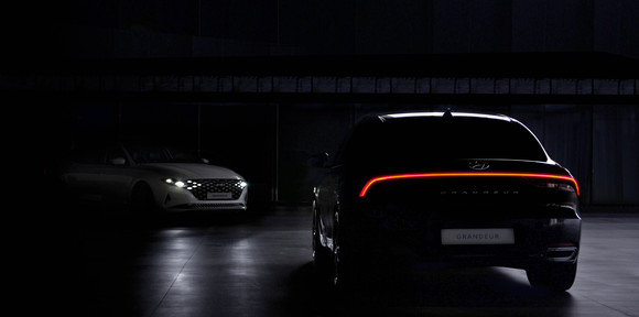 더 뉴 그랜저는 현대차의 새 디자인 방향성인 센슈어스 스포티니스를 적용해 혁신적인 디자인 변화를 달성했다. ⓒ 현대자동차