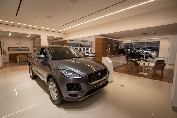 재규어 랜드로버 방배 전시장 및 서비스센터 내부 모습. ⓒ 재규어 랜드로버 코리아