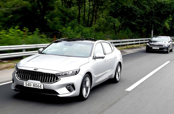 4개월 연속 기아차 월간 판매량 1위를 기록한 K7. ⓒ 기아자동차