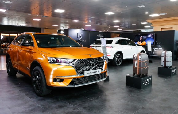 서울역 기차 역사에 마련된 DS 7 크로스백 팝업스토어. ⓒ DS 오토모빌