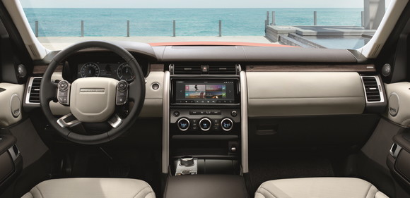 뉴 디스커버리의 내부 모습. ⓒ 재규어 랜드로버 코리아