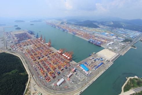 부산신항 전경. ⓒ 부산항만공사