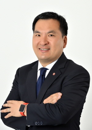 AIA생명은 신임 CEO로 피터 정을 선임했다고 금일 공식 발표했다. 피터 정 신임 CEO는 제반 절차를 거쳐 2020년 1월1일 취임 예정이다. ⓒ AIA생명