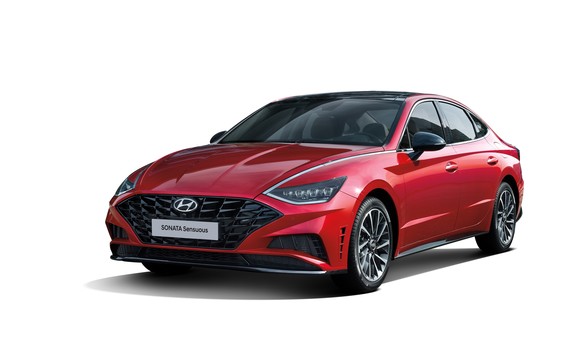 하이브리드 모델에 힘입어 국내시장에서 선전하고 있는 신형 쏘나타. ⓒ 현대자동차