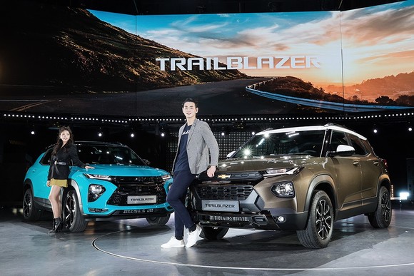 트레일블레이저는 대담한 전면 디자인과 역동적인 후면 디자인으로 감각적이고 젊은 감성을 표현했다. ⓒ 한국GM