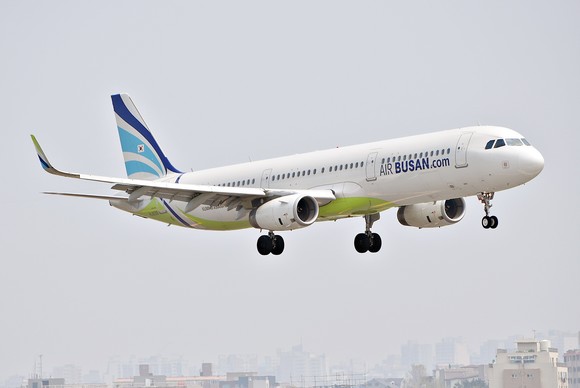 에어부산이 지난해 인천국제공항 첫 취항 이후 동남아 노선의 평균 탑승률이 84% 수준을 보이며 순항 중이다. ⓒ 에어부산