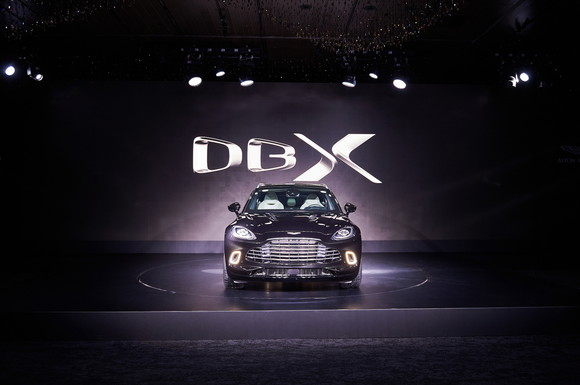 애스터만틴 브랜드 최초의 SUV 모델인 DBX. ⓒ 애스터마틴 서울