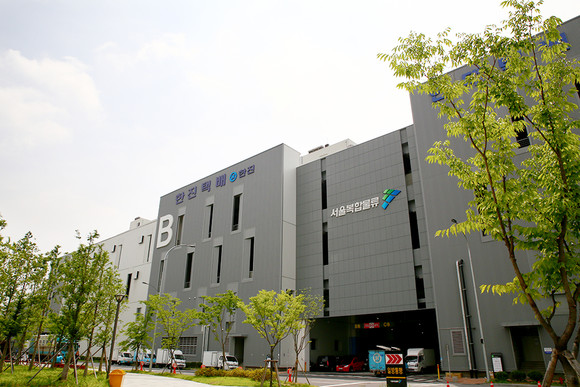 한진은 핵심 사업인 택배 및 물류사업을 집중 육성할 계획이다. ⓒ 한진