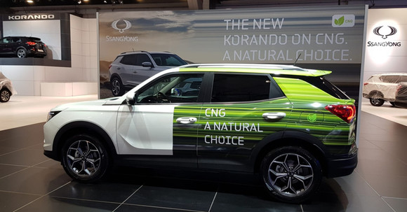브뤼셀 모터쇼에서 공개된 코란도 CNG. ⓒ 쌍용자동차