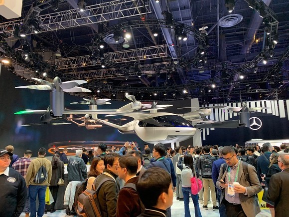 지난 1월 CES 2020에서 공개된 현대차와 우버가 공동 개발한 실물 크기의 현대 PAV 콘셉트 S-A1. = 노병우 기자