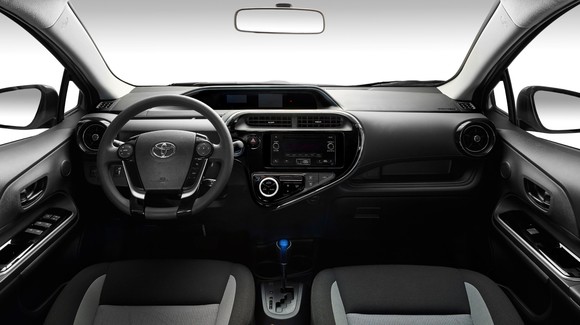 프리우스 C 크로스오버 인테리어. ⓒ 토요타 코리아