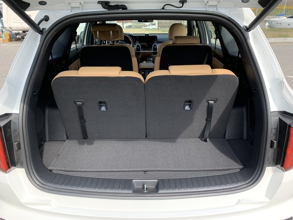 4세대 쏘렌토 6인승 모델의 기본 트렁크 공간. = 노병우 기자