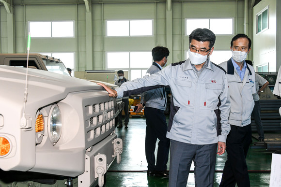 송호성 사장이 광주공장과 광주지역 특장 전문 업체를 찾아 국내 PBV 관련 생태계를 점검했다. ⓒ 기아자동차
