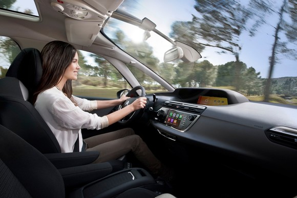 시트로엥의 스테디셀러 7인승 MPV 그랜드 C4 스페이스투어러. ⓒ 한불모터스