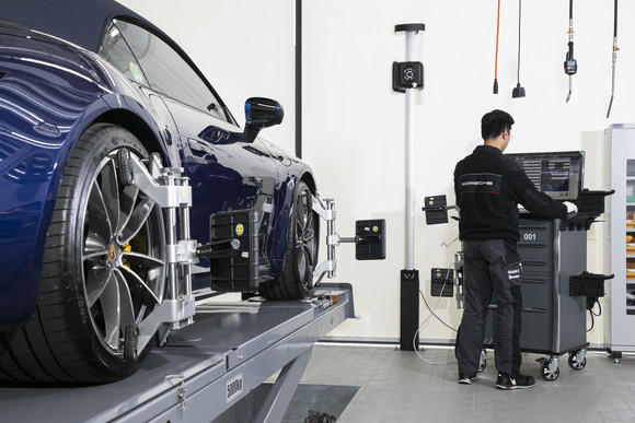 포르쉐 센터 창원은 월 평균 150대 이상의 차량 정비가 가능하다. ⓒ 포르쉐코리아