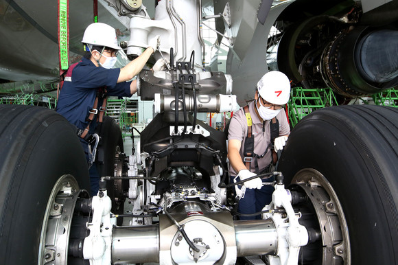 아시아나항공은 외주 정비를 자체 정비로 전환해 비용을 절감하는 등 적극적인 대응에 나선다는 방침이다. ⓒ 아시아나항공