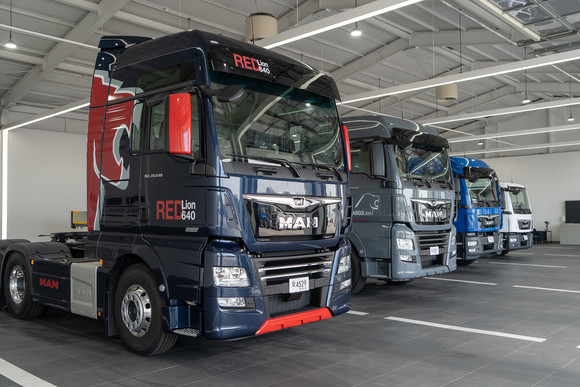 만트럭버스코리아가 전국 주요 거점 센터에서 신형 유로6D 차량 로드쇼 및 시승행사를 진행하며 고객과의 소통을 강화한다. ⓒ 만트럭버스코리아