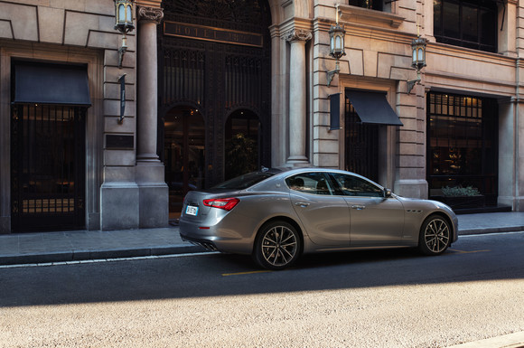 그란루소 트림은 럭셔리 감성과 안락함을 강조한 모델이다. ⓒ 마세라티