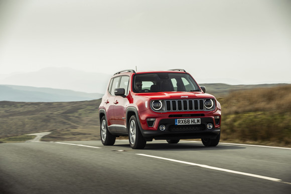 레니게이드는 자유와 모험, 열정을 대표하는 정통 SUV 브랜드 지프의 79년 역사상 최초의 소형 SUV다. ⓒ FCA 코리아