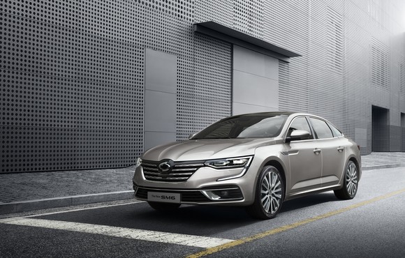 새 엔진과 신규사양을 더한 THE NEW SM6. ⓒ 르노삼성자동차