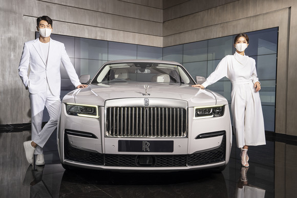 10년만에 완전변경된 뉴 고스트. ⓒ 롤스로이스모터카