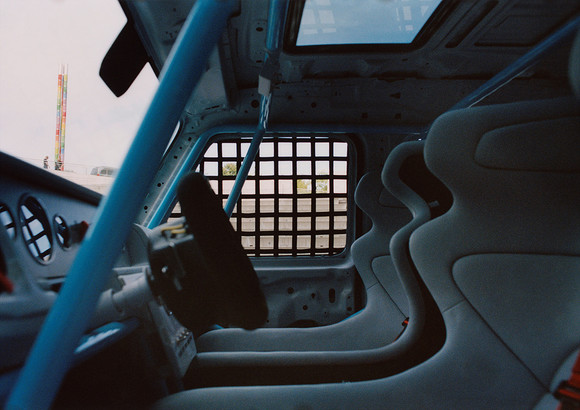 실내의 모든 요소는 안전 프레임이 중심 모티프가 됐다. ⓒ 메르세데스-벤츠 코리아