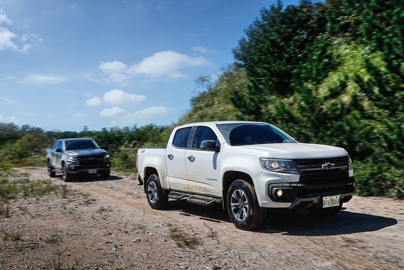 리얼 뉴 콜로라도는 고강성 풀 박스 프레임바디로 구성된 정통 픽업트럭 모델답게 최대 3.2톤에 이르는 초대형 카라반을 견인할 수 있다. ⓒ 한국GM