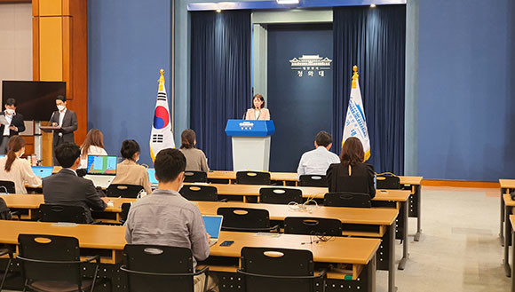 임세은 부대변인은 17일 서면브리핑을 통해 문 대통령이 18일 한국불교 지도자 간담회를 진행한다고 전했다. = 김경태 기자