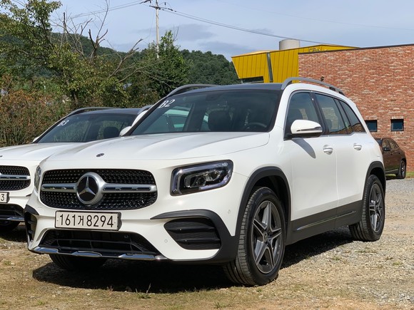 면을 통해 입체감을 주는 외관을 강조한 더 뉴 GLB. = 노병우 기자