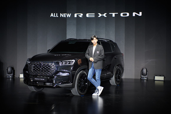 쌍용차는 가수 임영웅과 함께 한 광고, 콜라보레이션 쇼케이스 출시행사를 기획하는 등 올 뉴 렉스턴 출시 전부터 화제를 몰고 다녔다. ⓒ 쌍용자동차