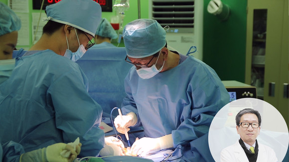 박광민 온종합병원 소화기암수술센터 센터장이 암수술을 하는 장면. ⓒ 온종합병원