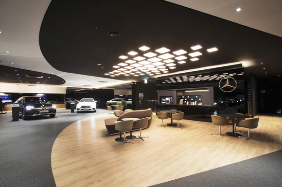 메르세데스-벤츠 한남 전시장 내부 모습. ⓒ 메르세데스-벤츠 코리아