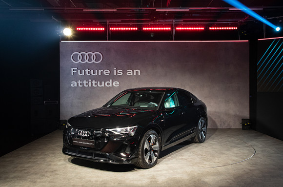 쿠페형 전기차 모델인 아우디 e-트론 스포트백 55. ⓒ 아우디폭스바겐코리아