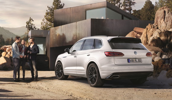 리어 휠 위의 넓은 숄더는 후면부에 강력한 존재감을 선사한다. ⓒ 폭스바겐 코리아