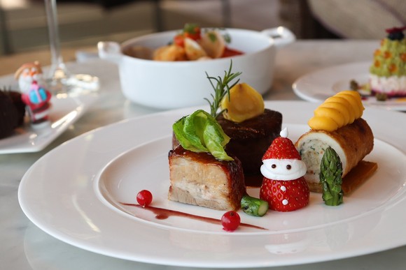 아난티 힐튼 부산 크리스마스 스페셜 메뉴. ⓒ 아난티 힐튼 부산
