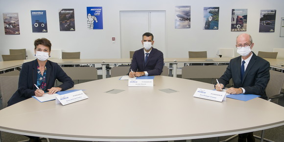 미쉐린 그룹이 파이로웨이브와 협력을 통해 혁신적인 플라스틱 폐기물 재활용 기술의 상용화에 나섰다. ⓒ 미쉐린코리아