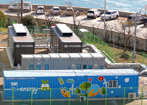 울산 화력발전소 내 위치한 현대차의 수소연료전지 발전 시스템. ⓒ 현대자동차