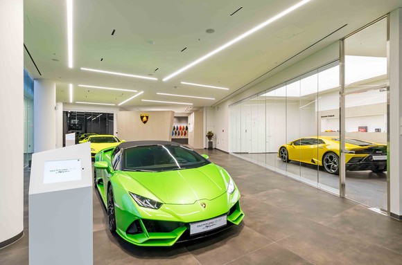 람보르기니 서울 전시장 내부 모습. ⓒ 람보르기니 서울