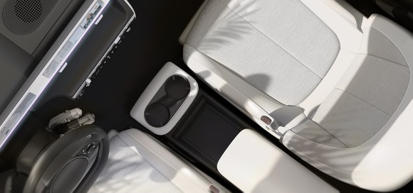 아이오닉 5 내부 티저 이미지. ⓒ 현대자동차