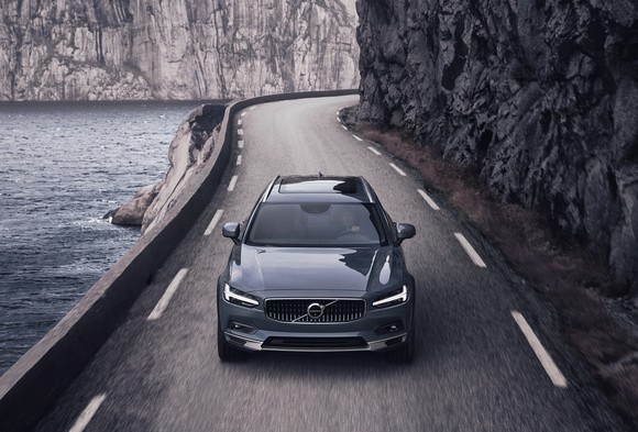 볼보자동차 크로스컨트리(V90) B6 AWD PRO. ⓒ 볼보자동차코리아