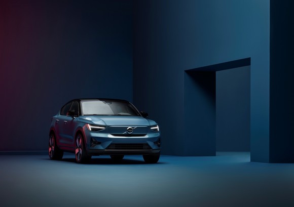 볼보자동차 브랜드 최초의 100% 순수 전기차 전용 모델인 C40 리차지. ⓒ 볼보자동차코리아
