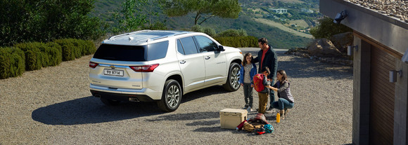 트래버스는 차량 곳곳 12개의 스마트 수납공간을 제공해 캠핑 편의성을 높였다. ⓒ 쉐보레