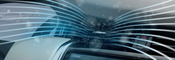 PM 2.5 필터가 적용된 실내 공기 이오나이저는 탑승객이 차량에서 쾌적하게 머무를 수 있도록 도와준다. ⓒ 재규어 랜드로버 코리아