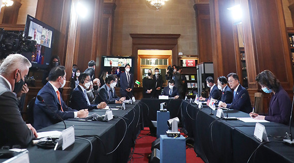 '한미 비즈니스 라운드테이블'에서는 미국의 원천기술과 한국의 생산 역량을 활용, 한국을 백신 허브화 할 수 있는 한미 기업 간 협력 방안을 모색했다. ⓒ 연합뉴스